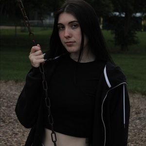 Meet your Posher, Averie